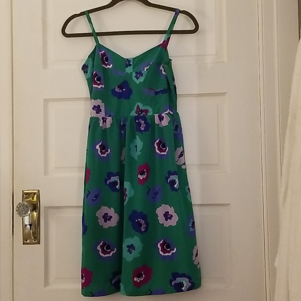 Green floral adjustable strapped dress